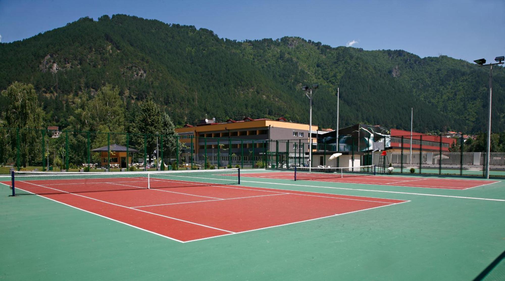 Garden City Hotel Konjic Exteriér fotografie